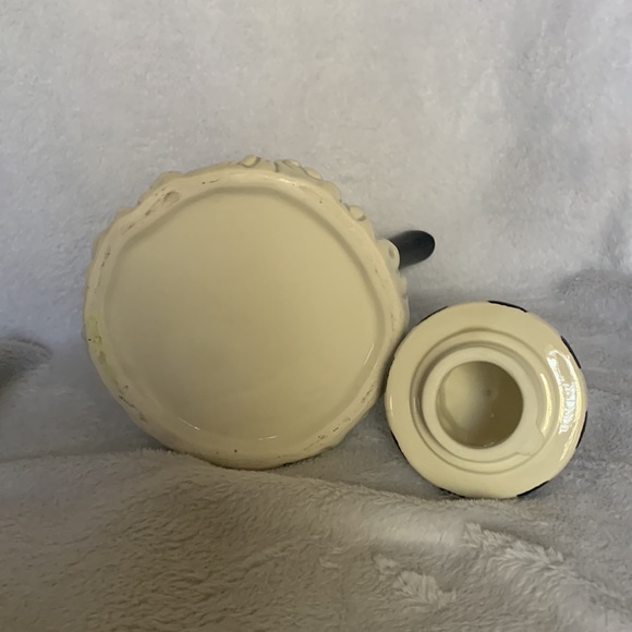 Adorable Ceramic Lighthouse Teapot 9.5” Excellent Condition Beach Kitchen - Picture 7 of 7